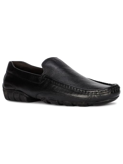Buy Hush Puppies Shoes For Men & Women At Best Deals Online