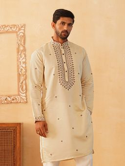 Jompers - Men Cream Cotton Silk Mandarin Neck Embroidered Kurta
