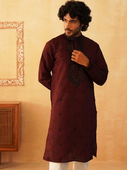 Jompers - Men Maroon Silk Blend Mandarin Neck Embroidered Kurta