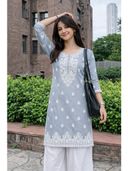 Grey color option, Currently selected
