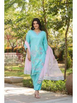 BAIRAAS - Women Blue Floral Kurta Pant And Dupatta