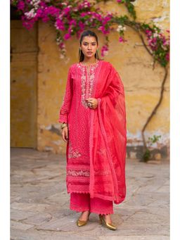 BAIRAAS - Womens Red Embroidered Kurta Pant And Dupatta