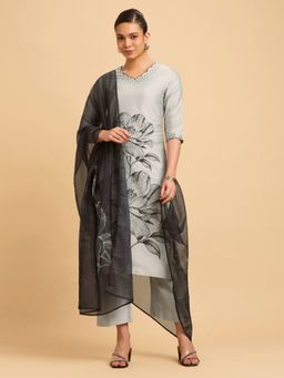 VISMAY - Light Grey Plain Slitted Kurta Pant And Dupatta