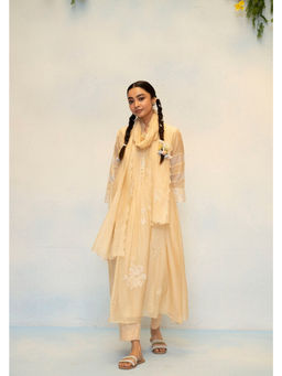 AM by Anita Mittal - Zara Mul Chanderi Beige Kurta With Pant And Scarf