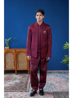 Philocaly - Arohan Set Slim Fit Embroidered Bandi And Kurta With Pant