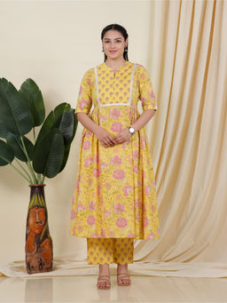 ARAMYA - Women Yellow Soft Cotton Panelled Floral Print Kurta with Pant
