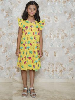 VASTRARTH - Girls Yellow Fit and Flare Digital Printed Cotton Dress