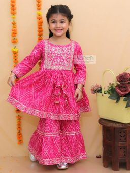VASTRARTH - Girls Pink Embroidered Regular Kurta with Sharara
