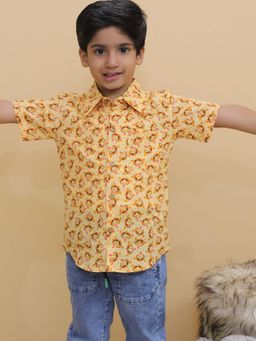 VASTRARTH - Boys Yellow Standard Printed Regular Fit Casual Shirt