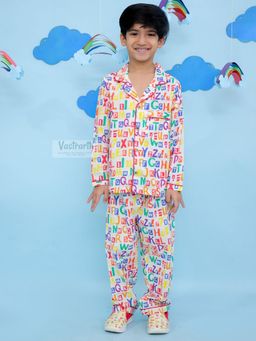 VASTRARTH - Kids White Printed Shirt & Pyjama