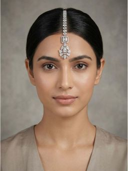 Adwitiya - Women Rhodium Emerald-Cut Stone Leaf Chain Maangtikka