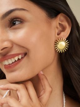 Joker and Witch - Joker & Witch Women Bexley Gold Seashells Stud Earrings