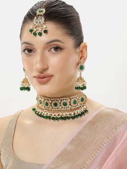 Peora - Women Gold Plated Green Kundan Jewellery Set