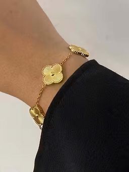 Peora - Women Gold Plated Floral Shaped Link Stylish Bracelet