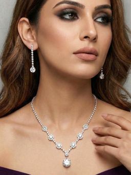 Peora - Women White Stone Studded Western Jewellery Set