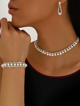 Peora - Women Silver Plated Pearl and Cubic Zirconia Jewellery Set