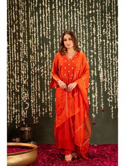 WOOMN - Amber Vistara Crush Chanderi Kurta with Pant & Dupatta