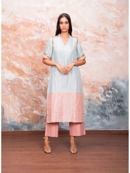 Nidhii Goyal - Blue Colorblock Kurta with Pant & Dupatta