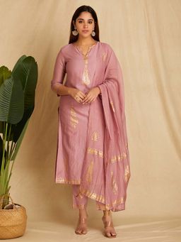 SHAABA CLOTHING - Old Rose Foiled Printed Viscose Kurta with Pant and Dupatta