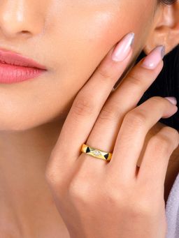 GIVA - Sterling Silver Golden Tri-Facet Ring for Womens