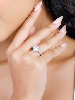 GIVA - Sterling Silver Sunburst Daisy Ring for Womens