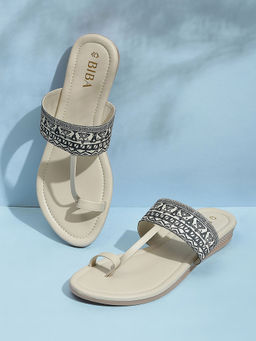 Biba - Womens Multicolor Fabric Ring Toe Flats