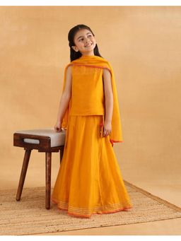 Fabindia - Yellow Cotton Silk Blend Embroidered Ganga Lehenga Set