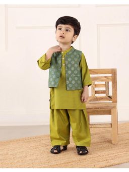 Fabindia - Green Viscose Blend Kurta and Pyjama with Jacket