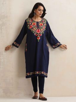 trueBrowns - Navy Blue Kashmiri Embroidered Woolen Phiran Kurta