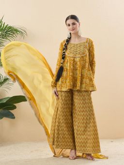 MOKOSH - Yellow printed Ethnic Motifs Printed Kurti with Sharara and Dupatta