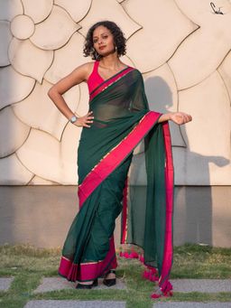 Suta - Green Mul Cotton Saree with Pink Border