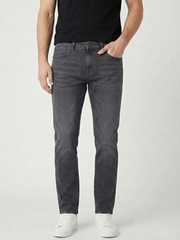 Wrangler - Men Grey Redding Straight Fit Low Rise Jeans