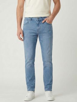 Wrangler - Men Blue Skanders Straight Fit Low Rise Jeans