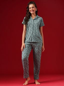 Clovia - Printed Button-Down Shirt And Pyjama Green
