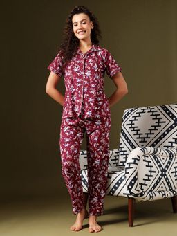 Clovia - Printed Button-Down Shirt And Pyjama Set Maroon
