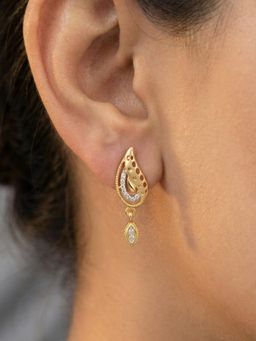Gahan - Ethnic Flower Motif Gold Drop Earrings