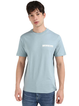 Calvin Klein - Men Blue Solid Chest Logo T-Shirt