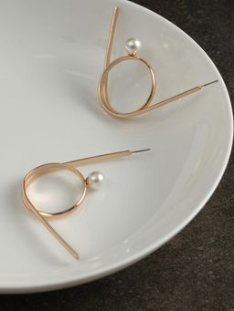 Twenty Dresses by Nykaa Fashion - Claim To Fame Earring