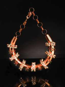 Suhani Pittie - Emerald Serpentine Gold Plated Choker Necklace