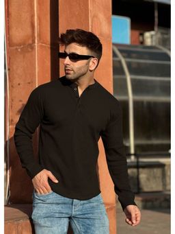 GRITSTONES - Men Black Self Waffle Knit Henley T-Shirt