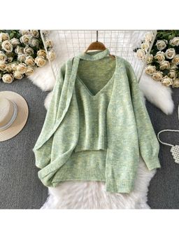 MISS MOSA BY AKANKSHA - Anouk Woolen sweaters With Cape & Scarf Green