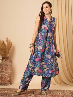 Globus - Women Navy Blue V-Neck Floral Print Kurta with Pant (Set of 2)