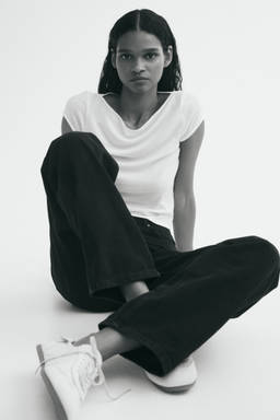 H&M - Women Black Straight High Jeans