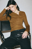 Brown color option, Currently selected