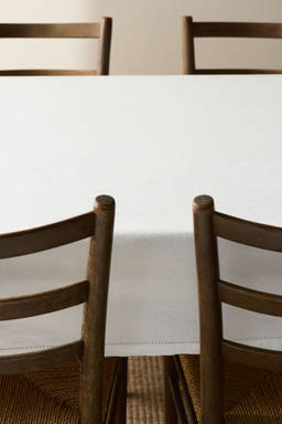 H&M - White Cotton Tablecloth