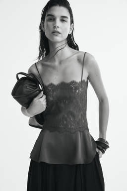 H&M - Women Purple Lace Strappy Top