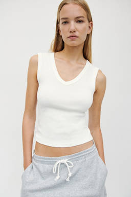 H&M - Women White Ribbed V-Neck Vest Top