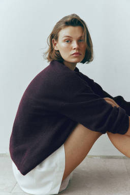H&M - Women Red Oversized Jumper
