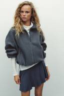 Grey color option, Currently selected