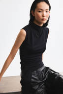 Black color option, Currently selected